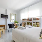 Muelle Uno Studio With Sea View